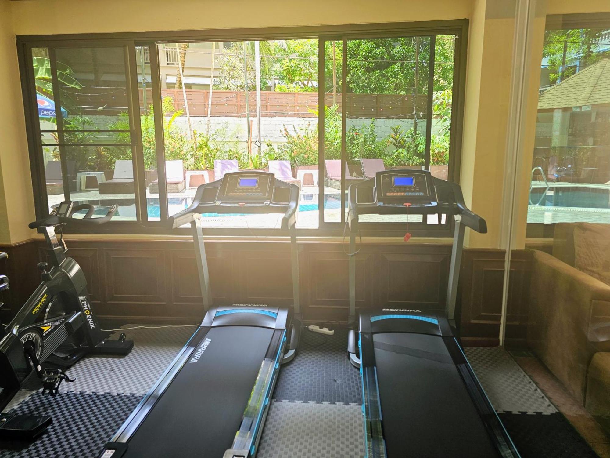 Patong Central Residence & Apartment Luaran gambar