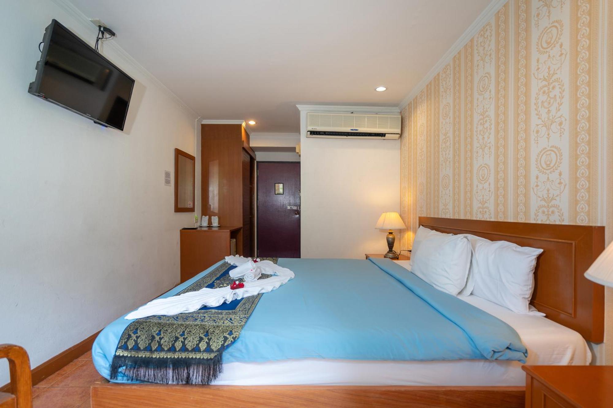 Patong Central Residence & Apartment Luaran gambar