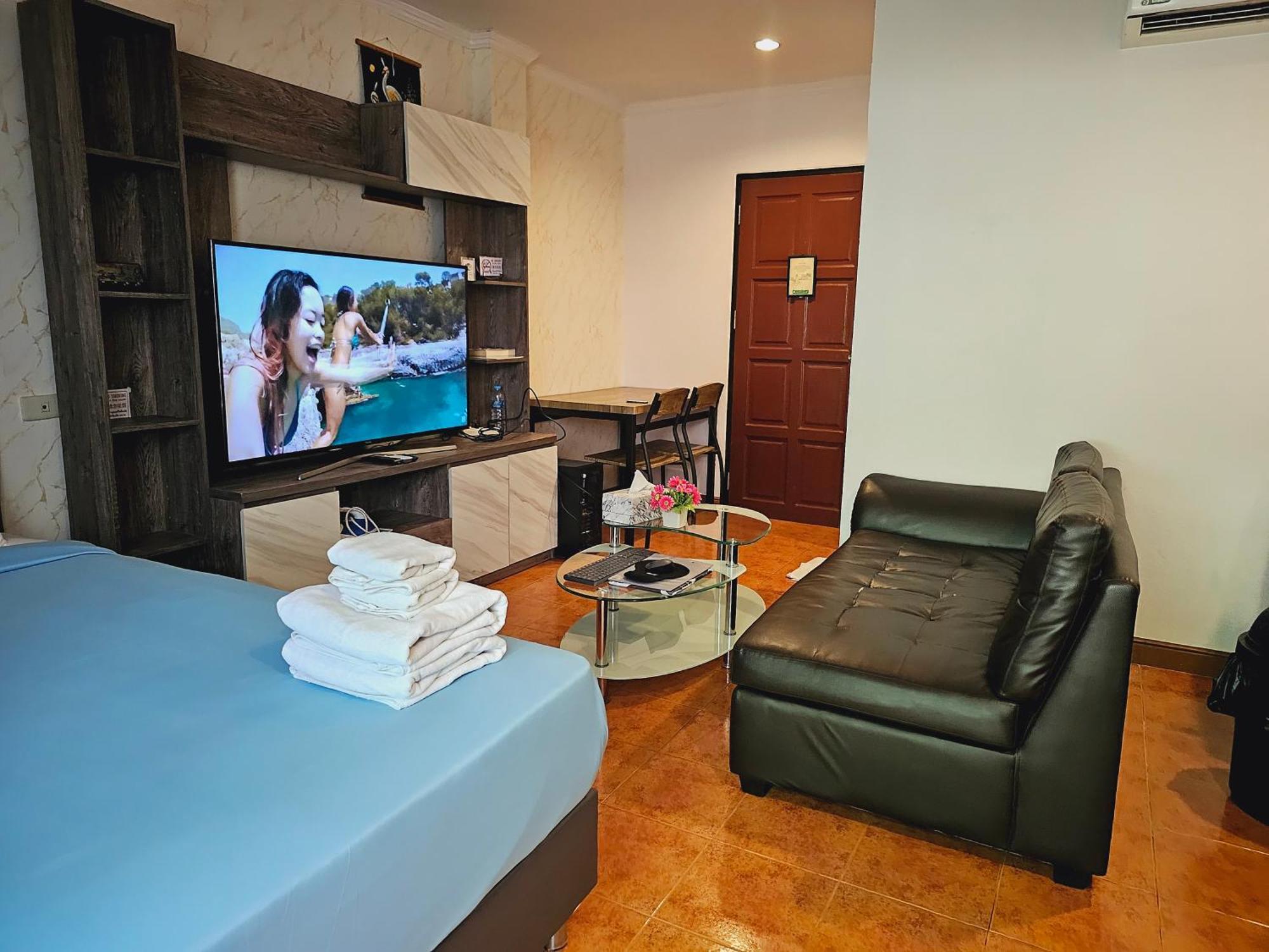 Patong Central Residence & Apartment Bilik gambar