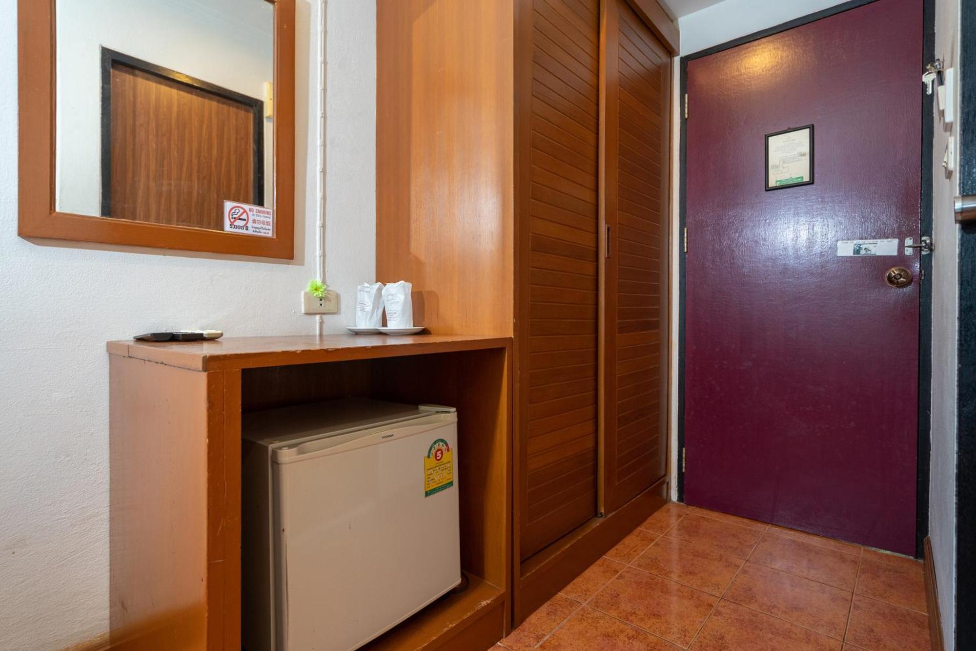 Patong Central Residence & Apartment Bilik gambar