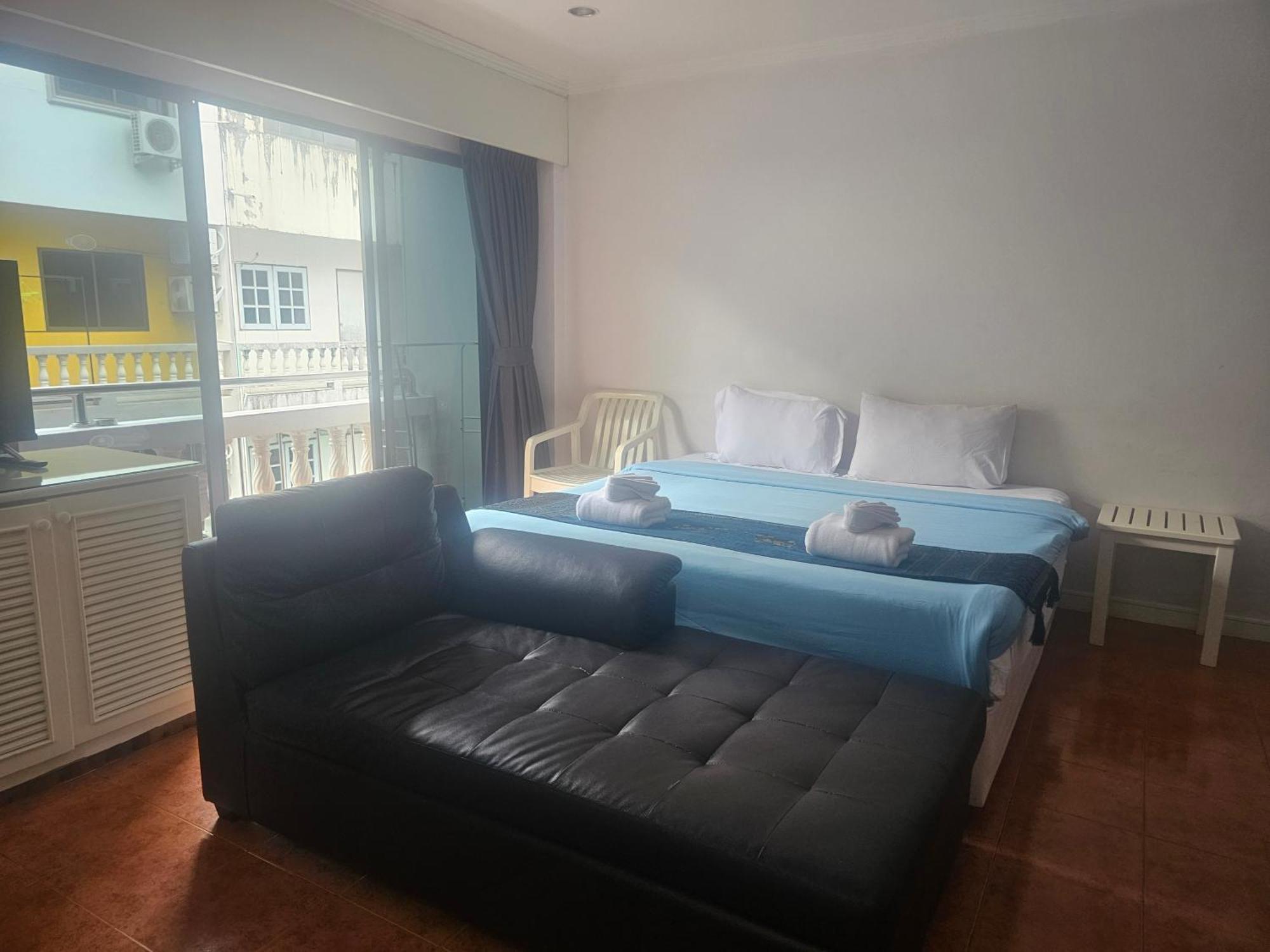 Patong Central Residence & Apartment Bilik gambar